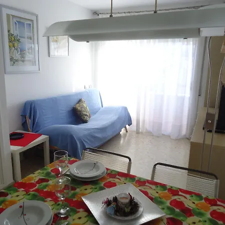 Playas Lloret -famous Family Fenals شقة